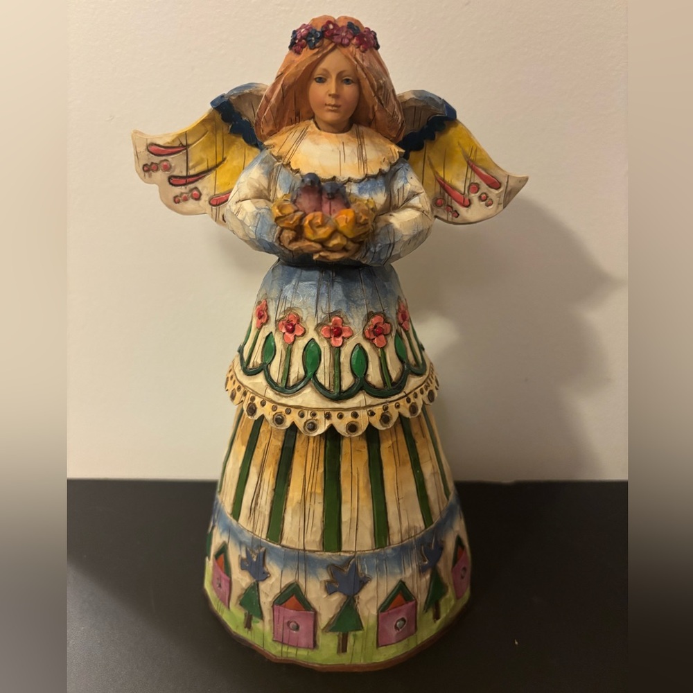 Jim Shore Heartwood Creek Angel of love Figurine